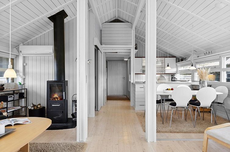 Vakantiehuis "Allida" - 800m from the sea