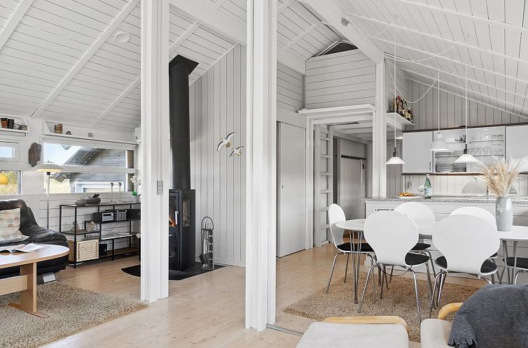 Vakantiehuis "Allida" - 800m from the sea