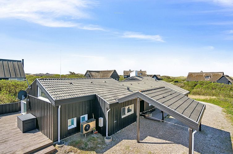 Vakantiehuis "Dijana" - 150m from the sea