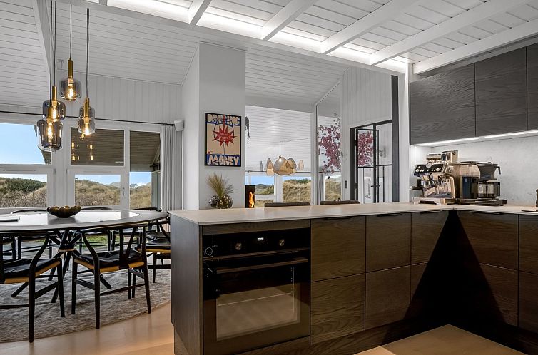 Vakantiehuis "Dijana" - 150m from the sea