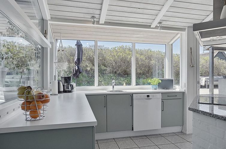 Vakantiehuis "Dijana" - 150m from the sea