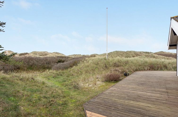 Vakantiehuis "Lennja" - 300m from the sea