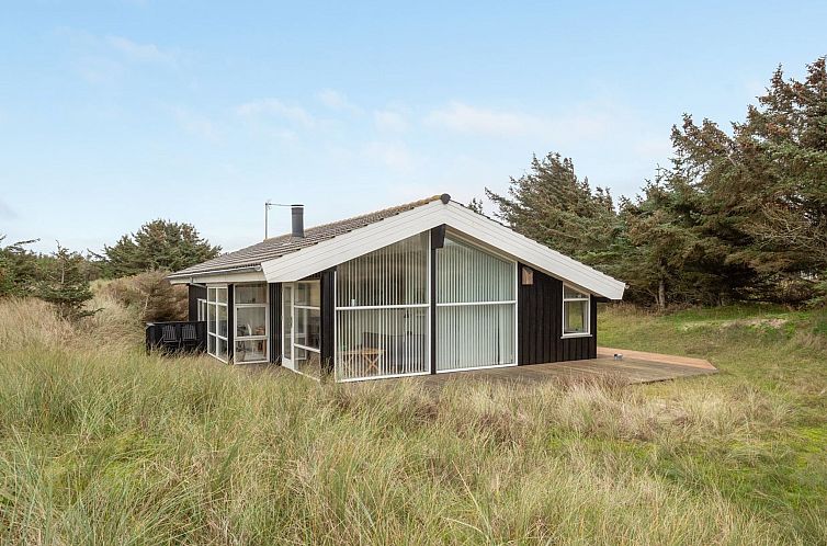 Vakantiehuis "Lennja" - 300m from the sea