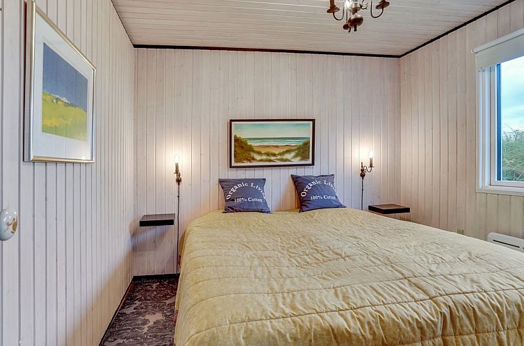 Vakantiehuis "Emiline" - 250m from the sea