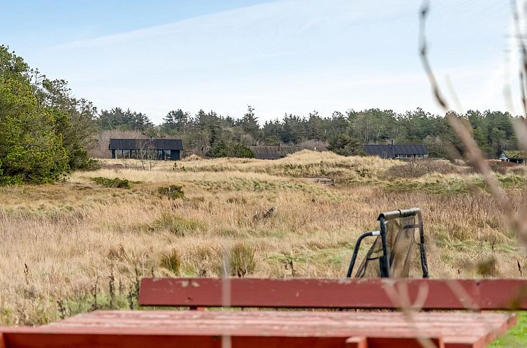 Vakantiehuis "Djuna" - 550m from the sea