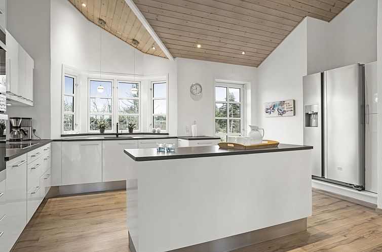 Vakantiehuis "Djuna" - 550m from the sea