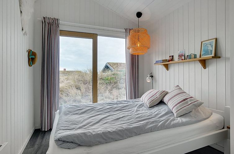 Vakantiehuis "Djuna" - 550m from the sea