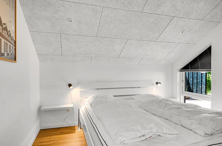Vakantiehuis "Roska" - 1.3km from the sea