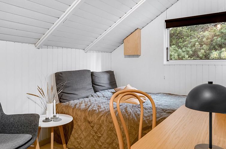 Vakantiehuis "Ejla" - 600m from the sea