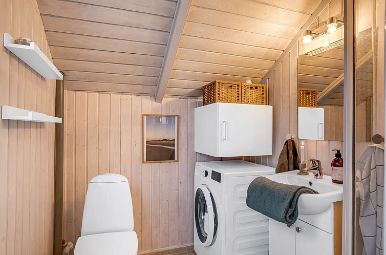 Vakantiehuis "Ejla" - 600m from the sea