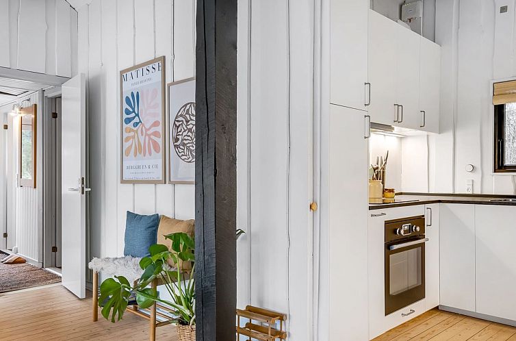 Vakantiehuis "Ejla" - 600m from the sea