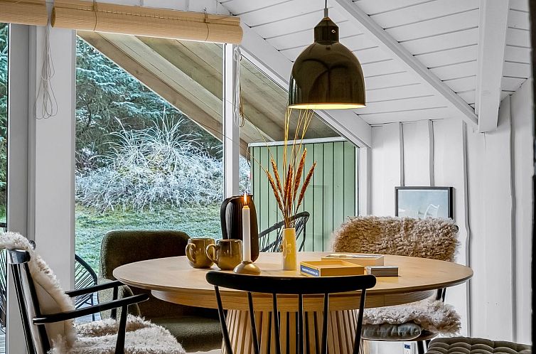 Vakantiehuis "Ejla" - 600m from the sea