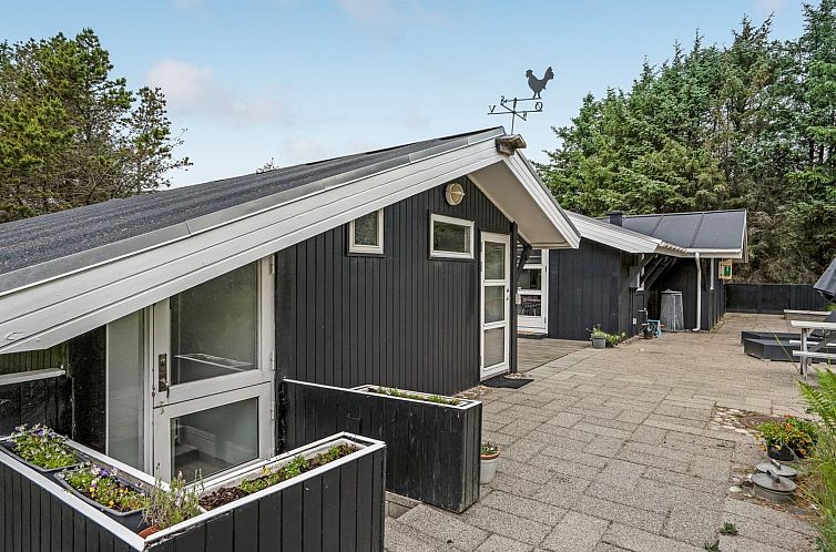 Vakantiehuis "Eivy" - 1km from the sea