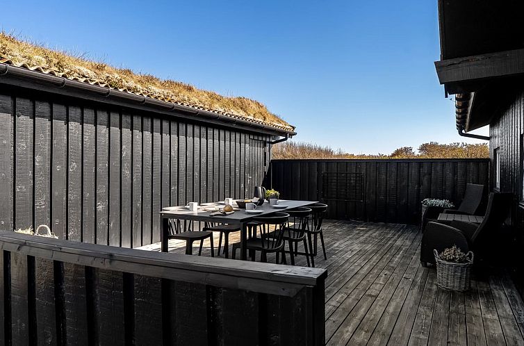 Vakantiehuis "Rutha" - 45m from the sea
