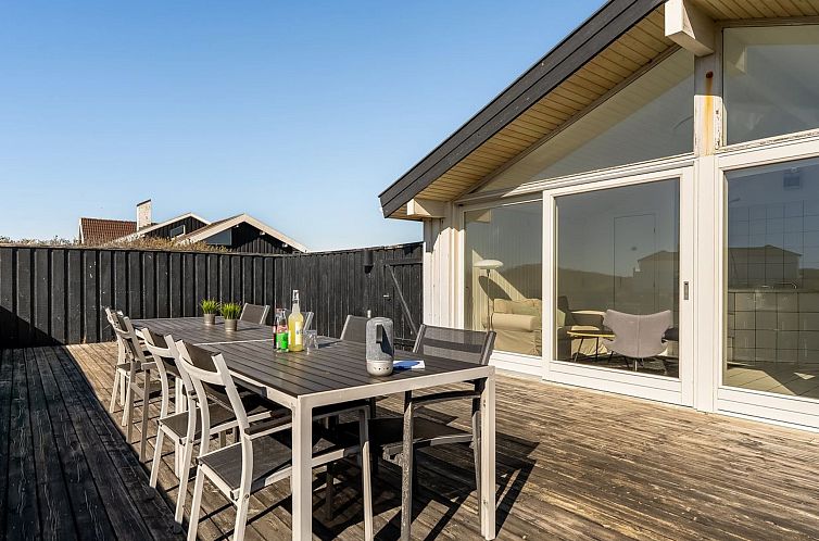 Vakantiehuis "Rutha" - 45m from the sea