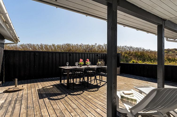 Vakantiehuis "Rutha" - 45m from the sea