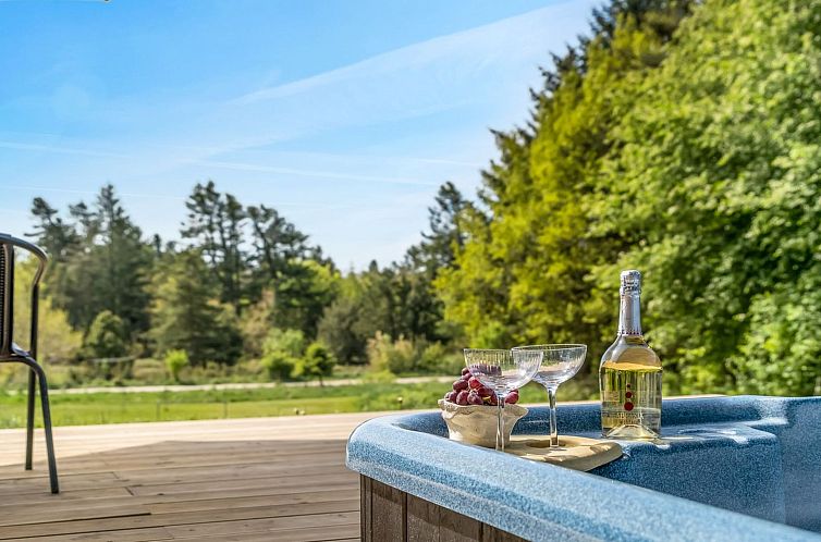 Vakantiehuis "Nayati" - 2km from the sea