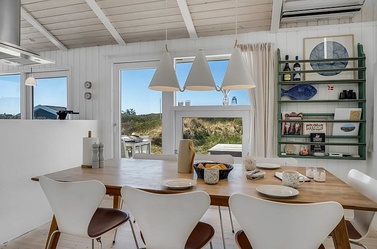 Vakantiehuis "Annaliese" - 175m from the sea