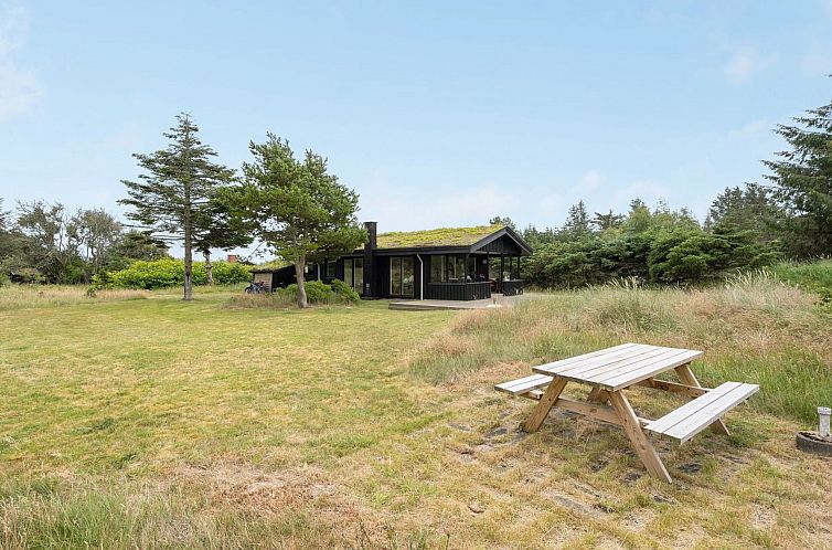 Vakantiehuis "Jorek" - 1.3km from the sea