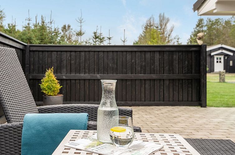 Vakantiehuis "Frida" - 700m from the sea