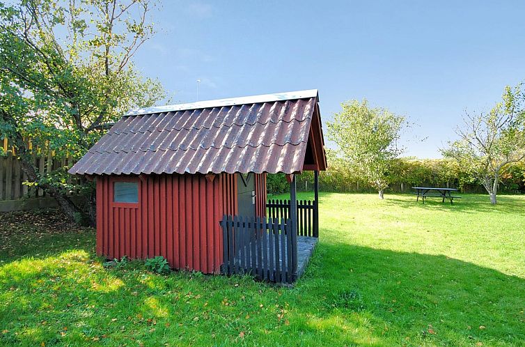 Vakantiehuis "Indi" - 400m from the sea