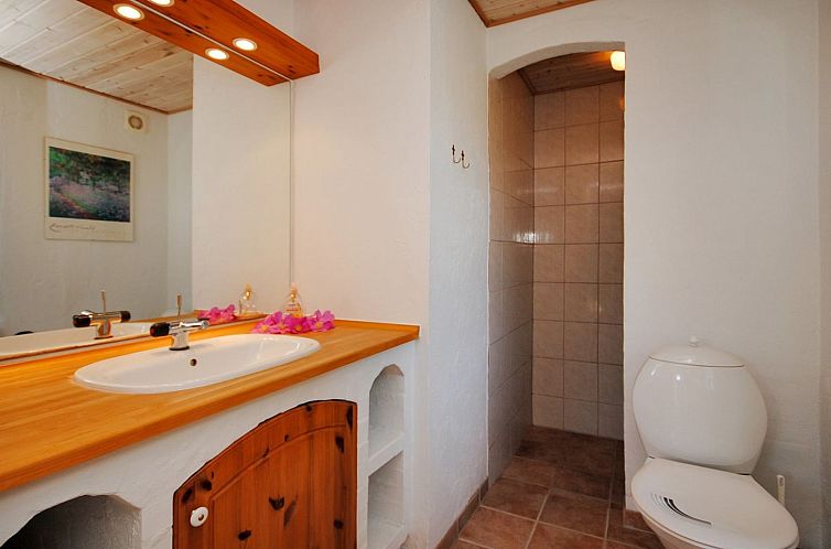 Vakantiehuis "Indi" - 400m from the sea