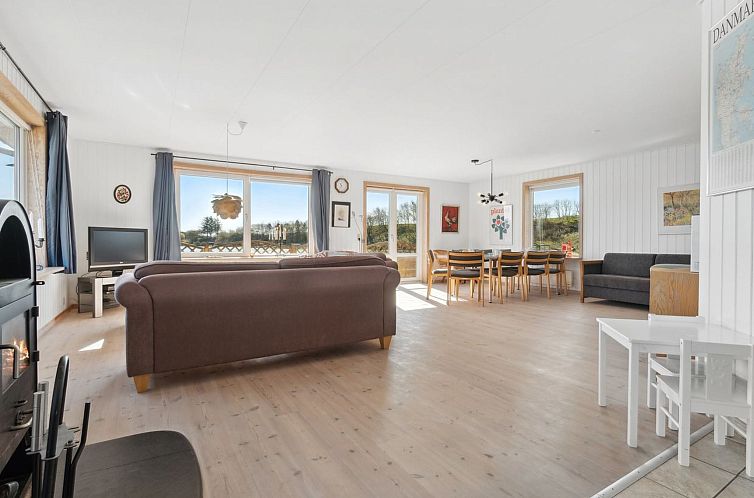 Vakantiehuis "Alvira" - 8km to the fjord