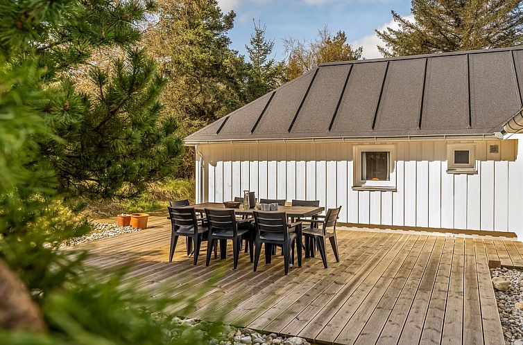 Vakantiehuis "Fredsine" - 900m from the sea