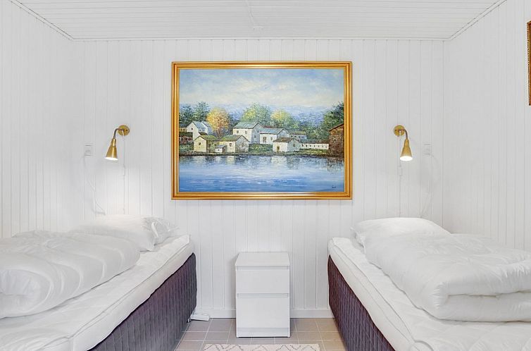 Vakantiehuis "Bitta" - 500m from the sea