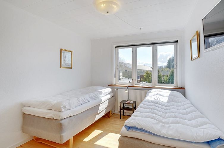 Vakantiehuis "Bitta" - 500m from the sea