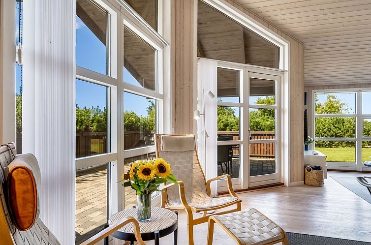 Vakantiehuis "Yngve" - 3.5km from the sea