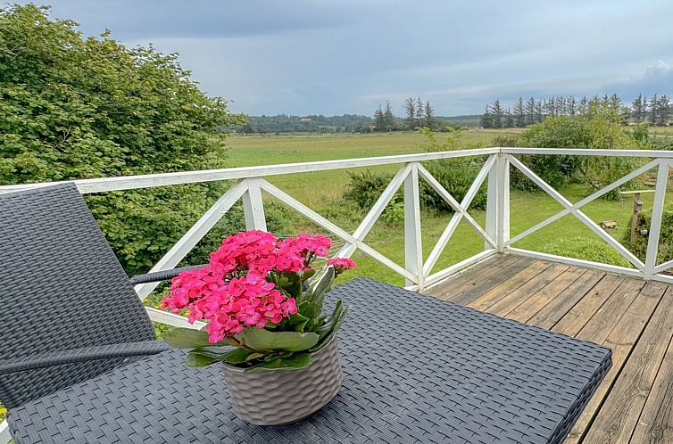 Vakantiehuis "Elza" - 2.5km from the sea