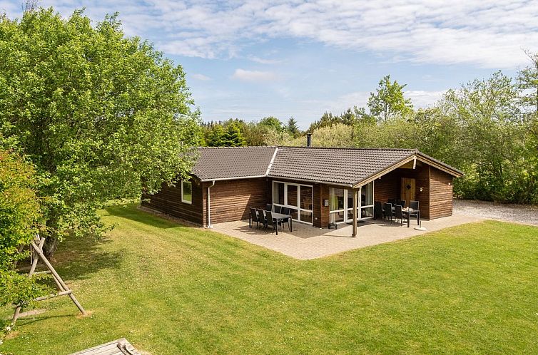 Vakantiehuis "Els" - 900m from the sea