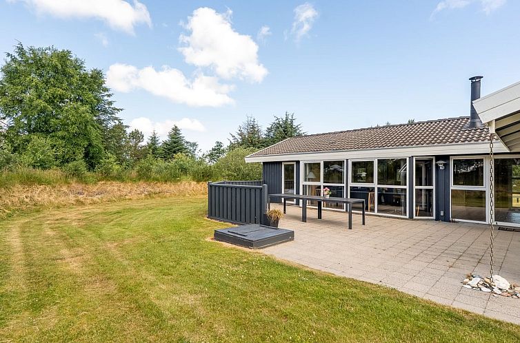 Vakantiehuis "Oberon" - 3km from the sea