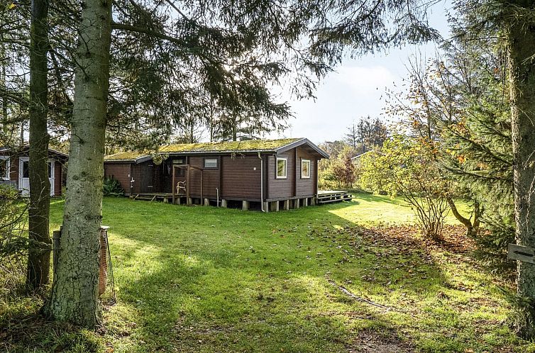 Vakantiehuis "Artur" - 1.5km from the sea