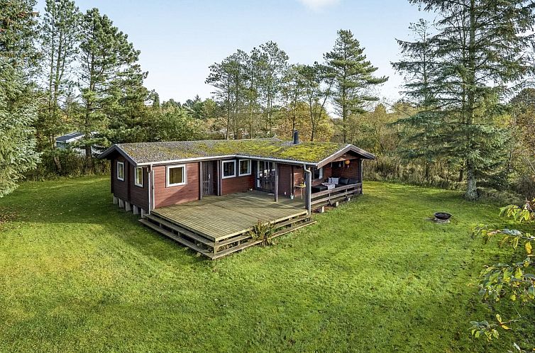 Vakantiehuis "Artur" - 1.5km from the sea