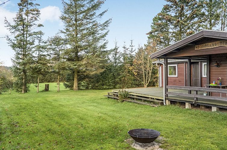 Vakantiehuis "Artur" - 1.5km from the sea