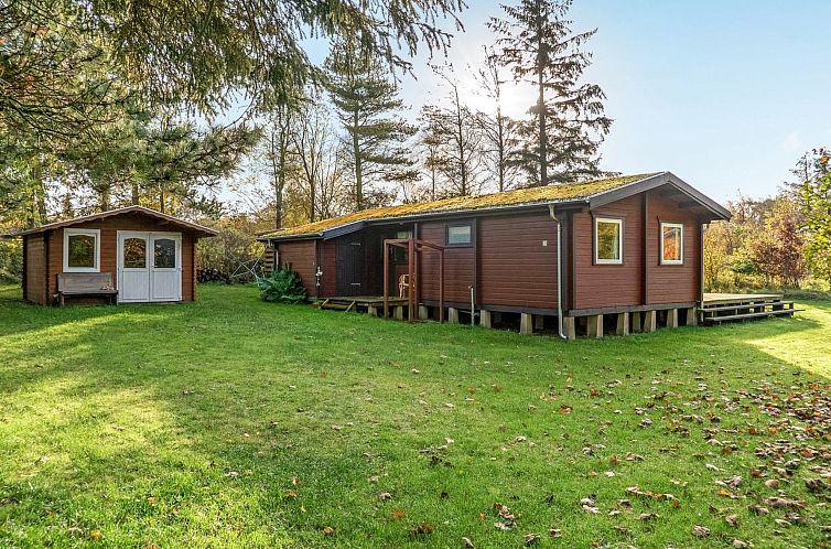 Vakantiehuis "Artur" - 1.5km from the sea