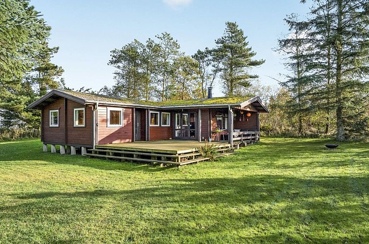 Vakantiehuis "Artur" - 1.5km from the sea