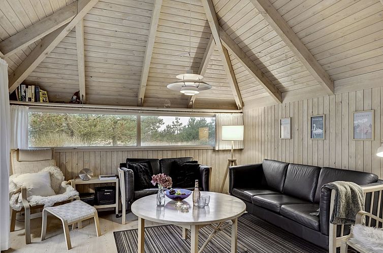 Vakantiehuis "Catarine" - 1.1km from the sea