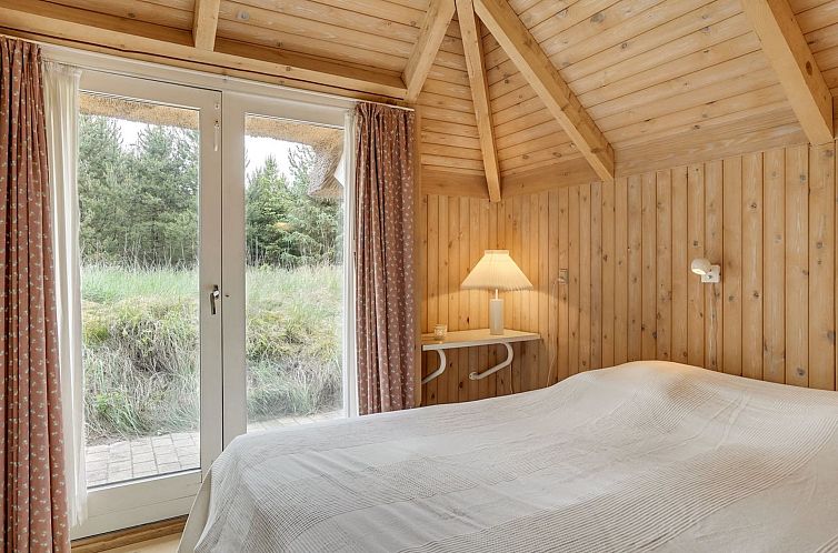 Vakantiehuis "Gunnie" - 1.1km from the sea