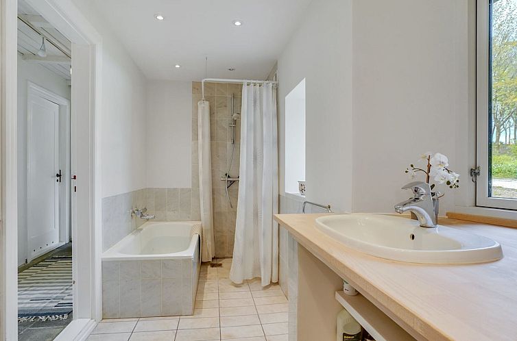 Vakantiehuis "Nella" - 1.2km from the sea