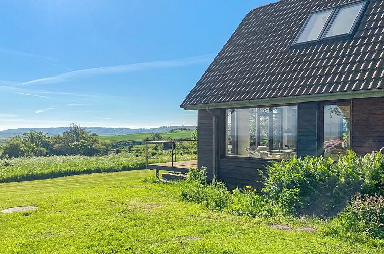 Vakantiehuis "Nella" - 1.2km from the sea