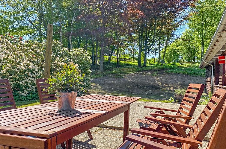 Vakantiehuis "Nella" - 1.2km from the sea