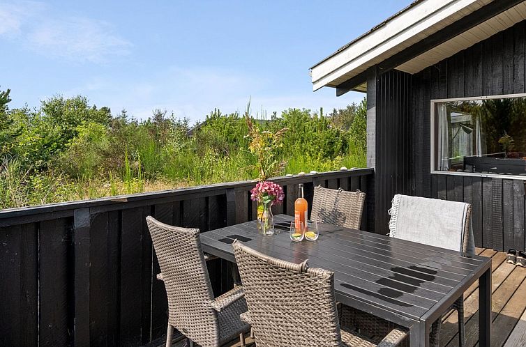 Vakantiehuis "Asmo" - 350m from the sea