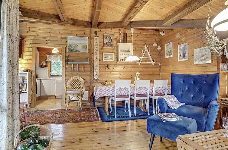 Vakantiehuis "Artur" - 1.5km from the sea