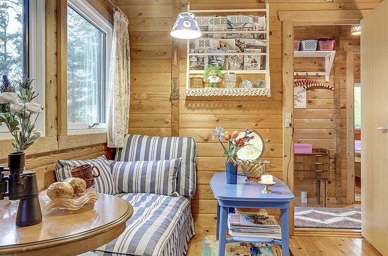 Vakantiehuis "Artur" - 1.5km from the sea