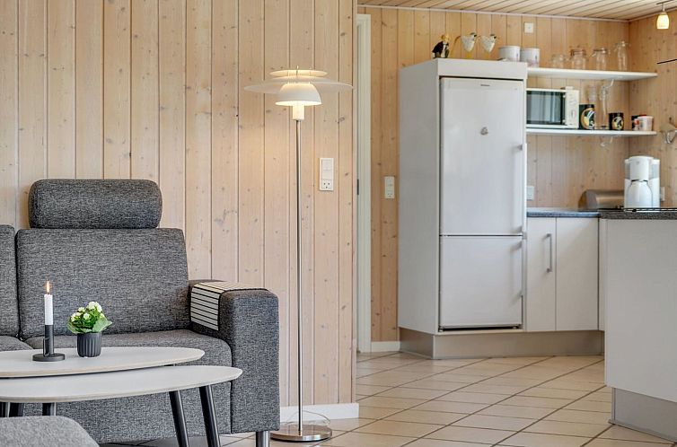 Vakantiehuis "Wilja" - 400m from the sea