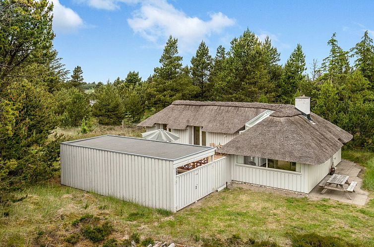 Vakantiehuis "Gunnie" - 1.1km from the sea