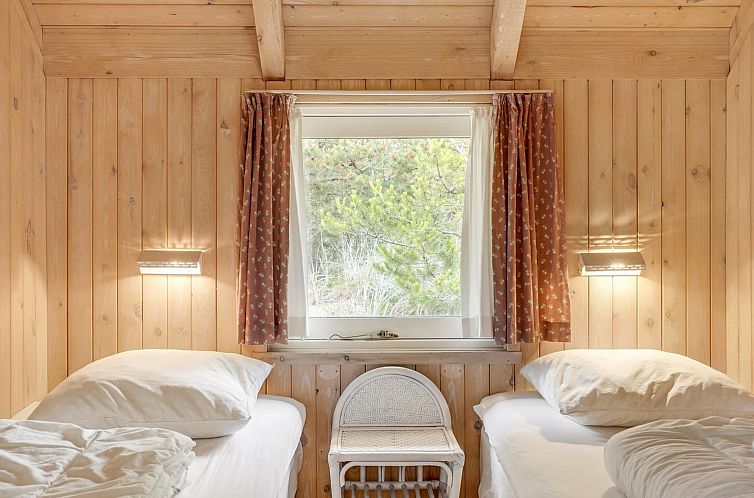 Vakantiehuis "Gunnie" - 1.1km from the sea